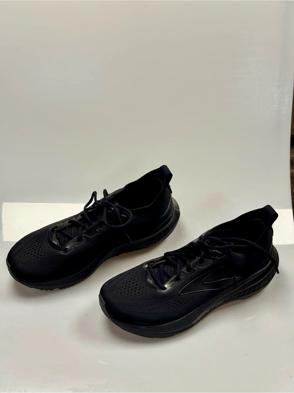 Brooks Glycerin 23 Men’s 11.5 D Black Running Shoes 1104761D020